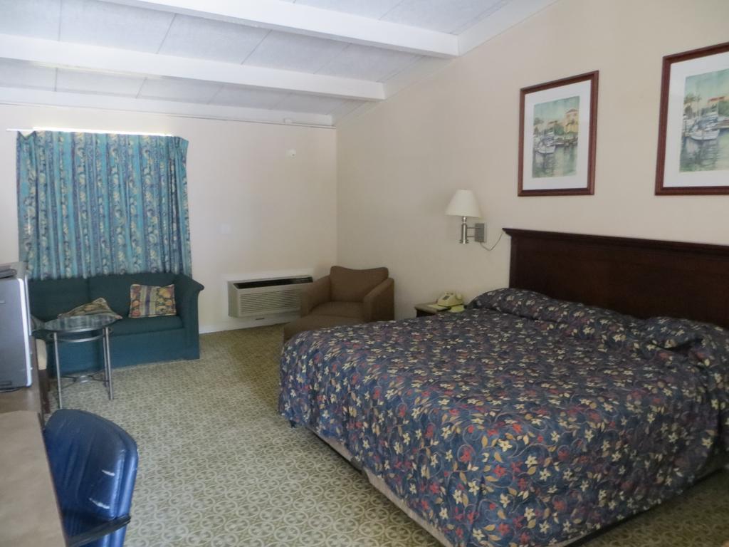 Royal Inn Дейтона Бийч Стая снимка